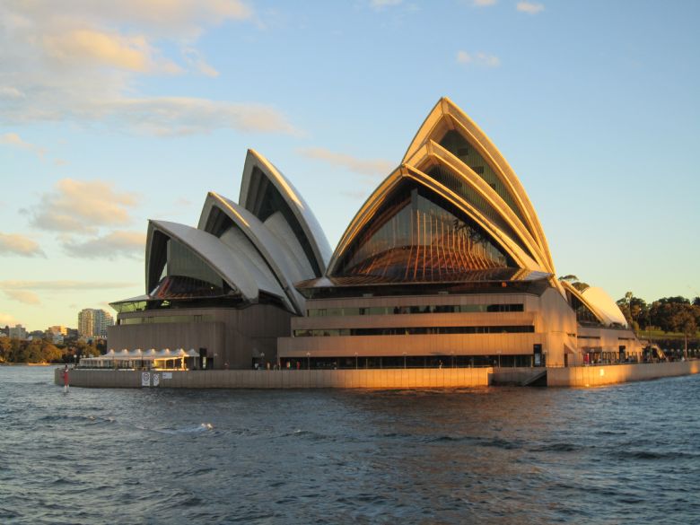sydney opera house